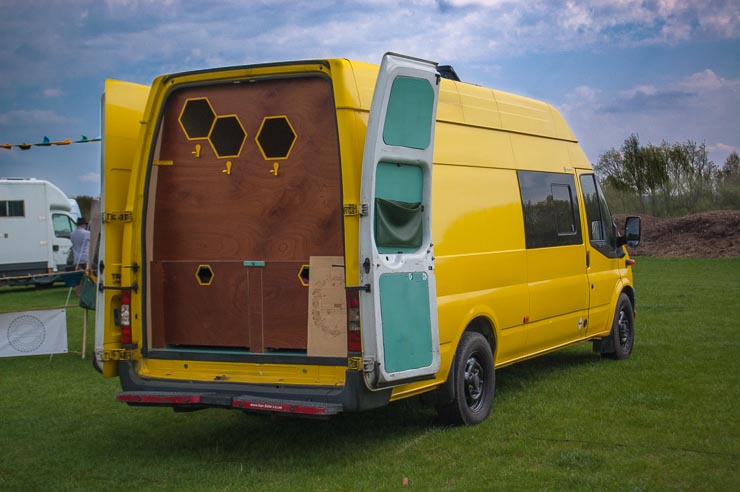 yellow-bumblebee-van